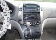 2008 Toyota Sienna in Blauvelt, NY 10913 - 1027343 69