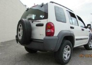 2004 Jeep Liberty in Madison, TN 37115 - 1585767 4