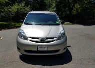 2009 Toyota Sienna in Belleville, NJ 07109-2923 - 942362 136