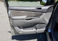 2009 Toyota Sienna in Belleville, NJ 07109-2923 - 942362 174