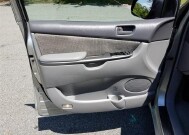 2009 Toyota Sienna in Belleville, NJ 07109-2923 - 942362 149