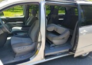 2009 Toyota Sienna in Belleville, NJ 07109-2923 - 942362 155
