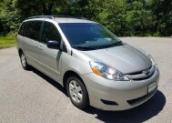 2009 Toyota Sienna in Belleville, NJ 07109-2923 - 942362 161