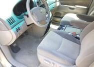 2009 Toyota Sienna in Belleville, NJ 07109-2923 - 942362 175
