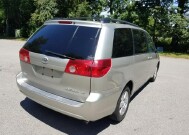 2009 Toyota Sienna in Belleville, NJ 07109-2923 - 942362 166