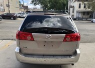 2009 Toyota Sienna in Belleville, NJ 07109-2923 - 942362 66