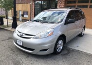 2009 Toyota Sienna in Belleville, NJ 07109-2923 - 942362 80