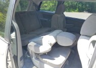 2009 Toyota Sienna in Belleville, NJ 07109-2923 - 942362 173