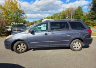 2008 Toyota Sienna in Blauvelt, NY 10913 - 1027343 5