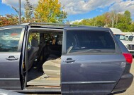 2008 Toyota Sienna in Blauvelt, NY 10913 - 1027343 29