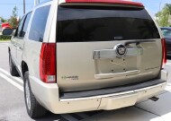 2009 Cadillac Escalade in Pompano Beach, FL 33064 - 1387378 9