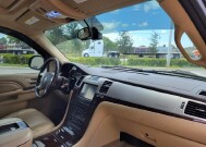 2013 Cadillac Escalade in Pompano Beach, FL 33064 - 1774167 16