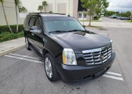 2013 Cadillac Escalade in Pompano Beach, FL 33064 - 1774167 5