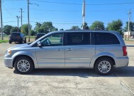2015 Chrysler Town & Country in Troy, IL 62294-1376 - 18027470 2