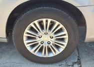 2015 Chrysler Town & Country in Troy, IL 62294-1376 - 18027470 23