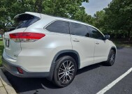 2018 Toyota Highlander in Virginia Beach, VA 23464 - 18051335 3