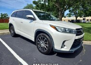 2018 Toyota Highlander in Virginia Beach, VA 23464 - 18051335 33