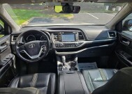 2018 Toyota Highlander in Virginia Beach, VA 23464 - 18051335 17