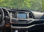 2018 Toyota Highlander in Virginia Beach, VA 23464 - 18051335 13
