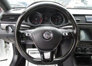 2018 Volkswagen Passat in Tampa, FL 33604-6914 - 18055586 4