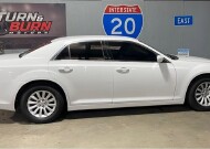2014 Chrysler 300 in Conyers, GA 30094 - 18070609 5