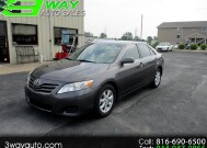 2011 Toyota Camry in Oak Grove, MO 64075 - 18072404 25