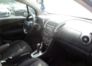 2015 Chevrolet Trax in Oak Grove, MO 64075 - 18072440 10