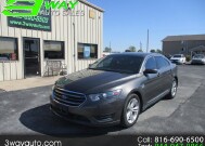 2015 Ford Taurus in Oak Grove, MO 64075 - 18072443 25