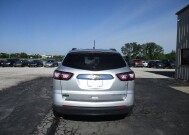 2014 Chevrolet Traverse in Oak Grove, MO 64075 - 18072445 6