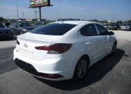 2019 Hyundai Elantra in Oak Grove, MO 64075 - 18072466 5