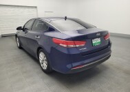 2016 Kia Optima in Kissimmee, FL 34744 - 18073916 5