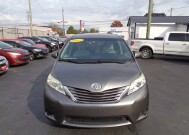 2017 Toyota Sienna in Lebanon, TN 37087-3302 - 18074183 3