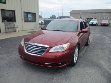 2013 Chrysler 200 in Oak Grove, MO 64075