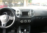 2017 Volkswagen Tiguan in Nashville, TN 37209 - 18078547 7