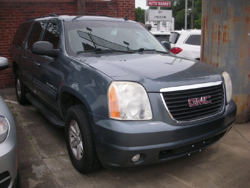 2008 GMC Yukon XL in Nashville, TN 37209 - 18078569