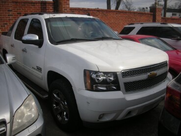 2011 Chevrolet Avalanche in Nashville, TN 37209