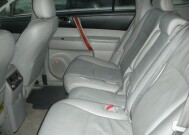 2009 Toyota Highlander in Nashville, TN 37209 - 18078603 5