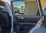 2020 Nissan Pathfinder in Oregon, OH 43616 - 18079623 15