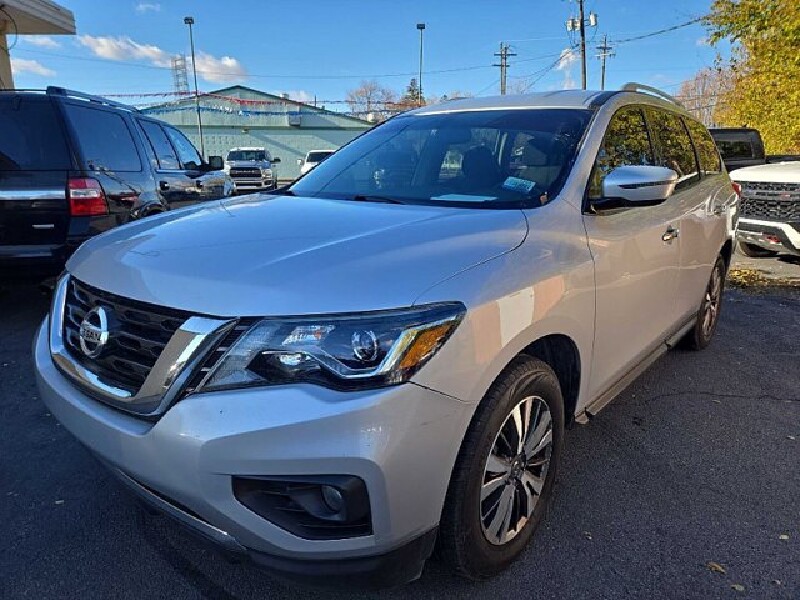 2020 Nissan Pathfinder in Oregon, OH 43616 - 18079623