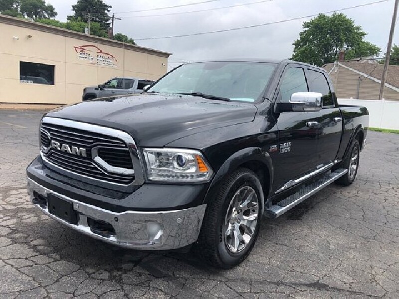 2017 RAM 1500 in Oregon, OH 43616 - 18079666