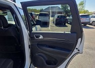 2020 Jeep Grand Cherokee in Oregon, OH 43616 - 18079692 14