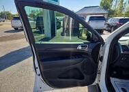 2020 Jeep Grand Cherokee in Oregon, OH 43616 - 18079692 9