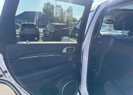 2017 Jeep Grand Cherokee in Oregon, OH 43616 - 18079693 11
