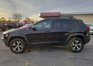 2015 Jeep Cherokee in Oregon, OH 43616 - 18079695 2