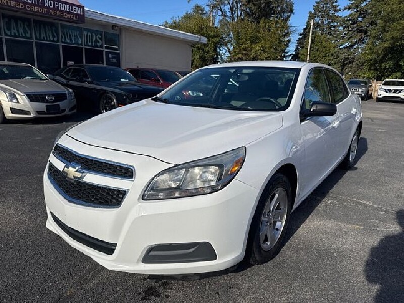 2013 Chevrolet Malibu in Oregon, OH 43616 - 18079702