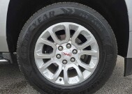 2015 GMC Yukon XL in Oregon, OH 43616 - 18079715 22