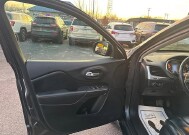 2016 Jeep Cherokee in Oregon, OH 43616 - 18079719 9