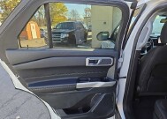2022 Ford Explorer in Oregon, OH 43616 - 18079720 11