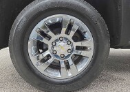 2015 Chevrolet Silverado 1500 in Oregon, OH 43616 - 18079737 21