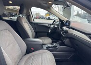 2020 Ford Escape in Oregon, OH 43616 - 18079763 17